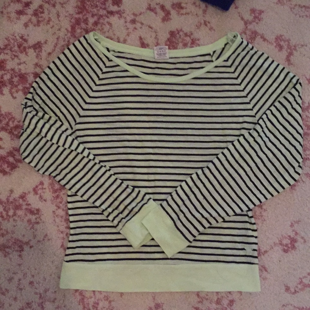PINK Victoria’s Secret Sleep Shirt